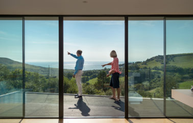SL320 SLIDING WINDOWS